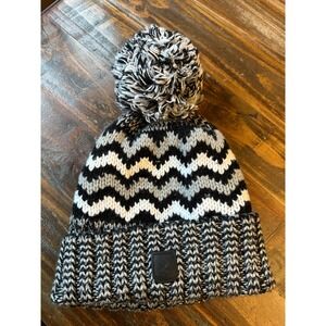 Spyder Chevron Knit Beanie Hat Black White Grey Pom Pom Fleece Lined OSFM